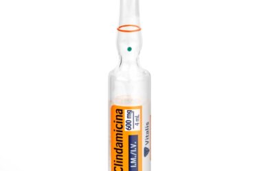 CLINDAMICINA 600 MG/4 ML 1 AMPOLLA VT